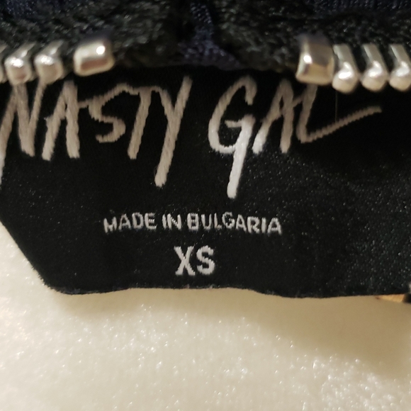 SALE 👗🤍 XS Nasty Gal Zipper Dress - Picture 3 of 5